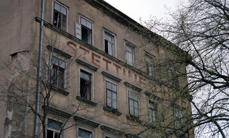 Dresden-Äußere Neustadt, Dr.-Friedrich-Wolf-Str.-Ecke Bästleinstr., 9.4.1997 (2).JPG